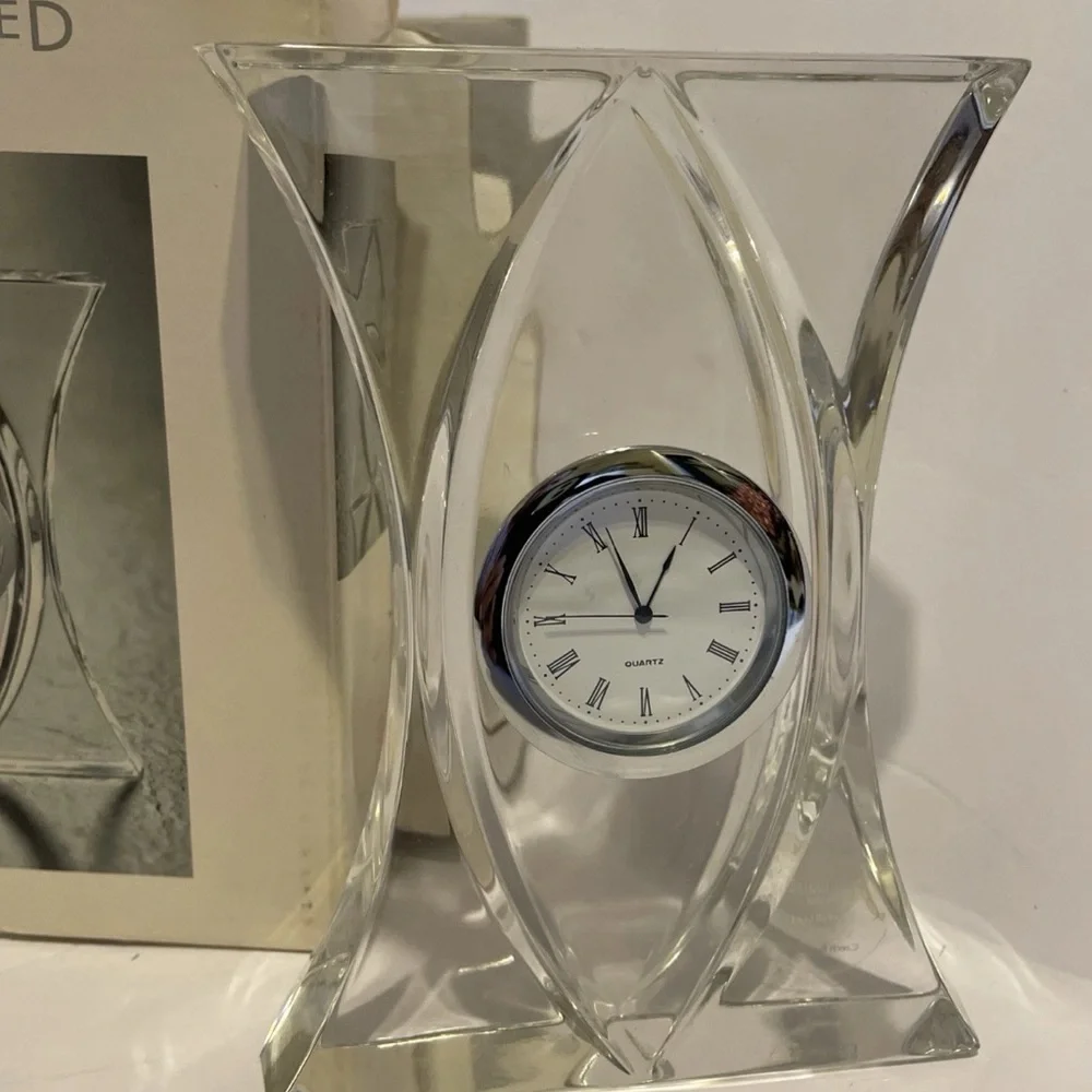 Elegant Desk Mantel Hand Cut 24% Lead Crystal Quartz Clock (Royal Limited) NIB